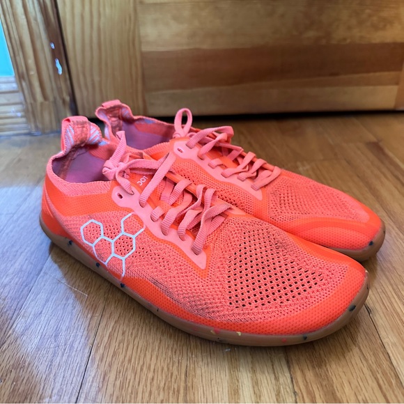 Vivo Barefoot Geo Racer Knit Womens
Molten Lava
Womens Size 8 (39L) - Picture 4 of 4